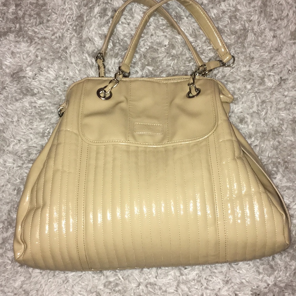 Gorgeous NY&C hand bag